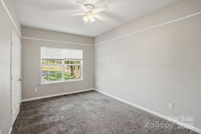 11023 Sycamore Club Drive, Charlotte, NC 28227