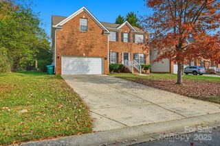 11023 Sycamore Club Drive, Charlotte, NC 28227