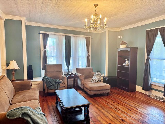 121 Academy Street, Chester, SC 29706