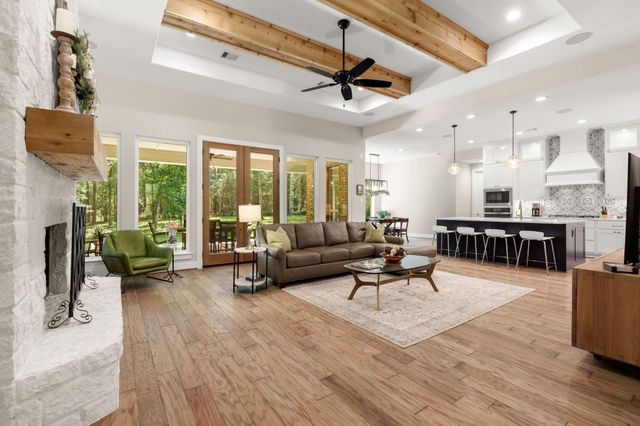 244 Grand View, Huntsville, TX 77340