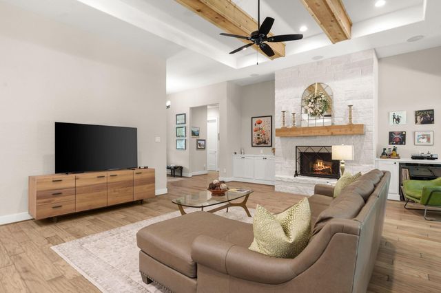 244 Grand View, Huntsville, TX 77340