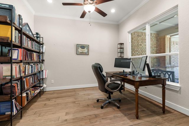 244 Grand View, Huntsville, TX 77340