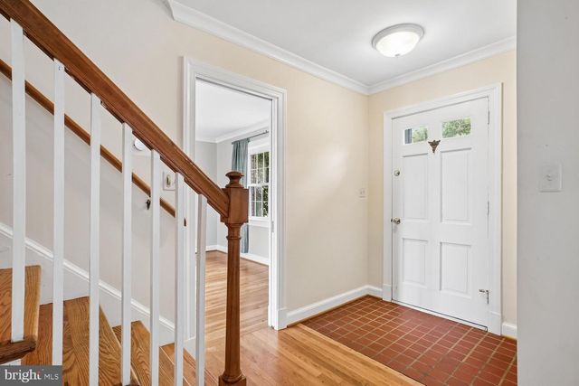 8352 ORANGE CT, Alexandria, VA 22309
