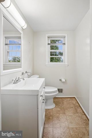 8352 ORANGE CT, Alexandria, VA 22309