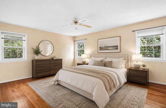 8352 ORANGE CT, Alexandria, VA 22309