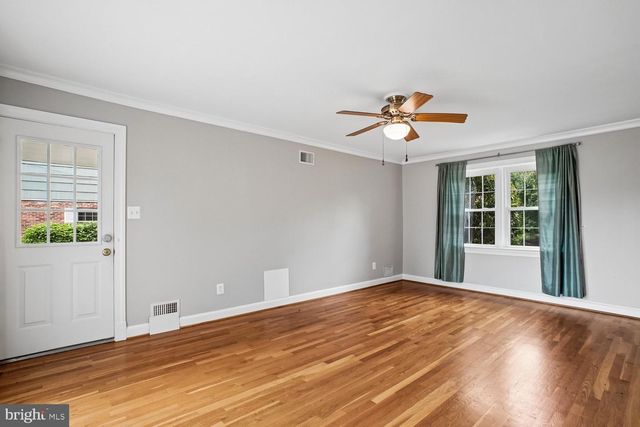 8352 ORANGE CT, Alexandria, VA 22309