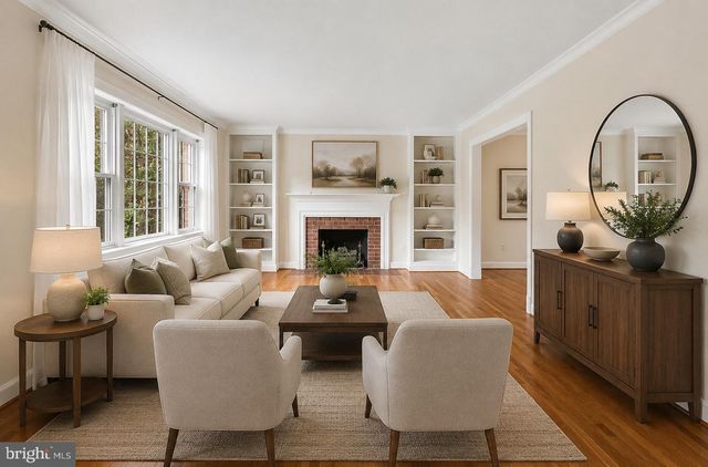 8352 ORANGE CT, Alexandria, VA 22309
