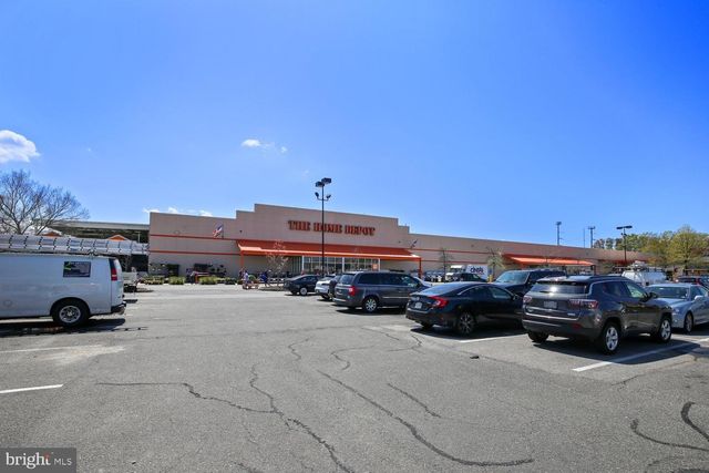 8352 ORANGE CT, Alexandria, VA 22309