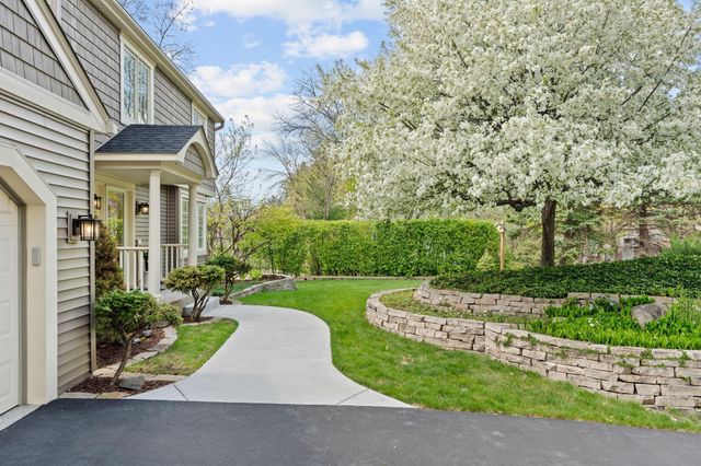 15005 Ironwood Court, Eden Prairie, MN 55346