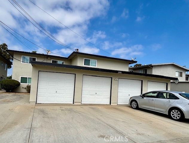 2904 Peppertree Lane, Costa Mesa, CA 92626