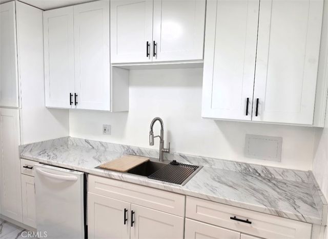 2904 Peppertree Lane, Costa Mesa, CA 92626