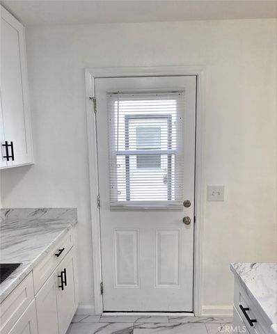 2904 Peppertree Lane, Costa Mesa, CA 92626