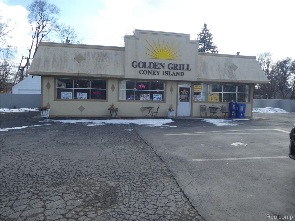 25385 5 Mile Road, Redford Charter Township, MI 48239