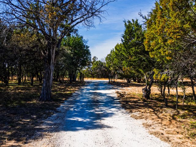 2742 County Road 111, Lampasas, TX 76550