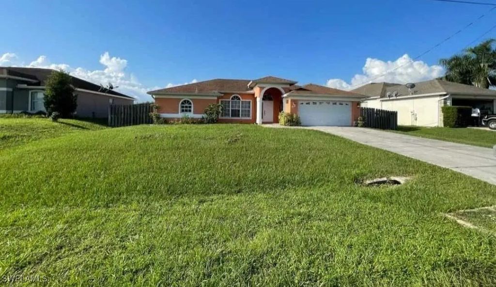 4209 30th ST SW, Lehigh Acres, FL 33976