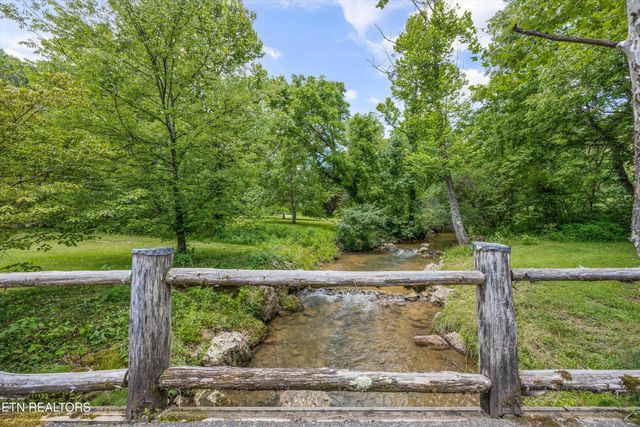 2991 Walden Flats Way, Sevierville, TN 37862