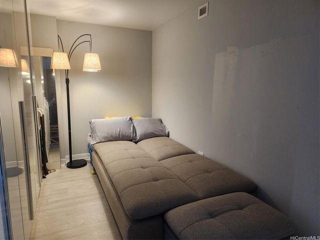 1009 Kapiolani Boulevard 2209, Honolulu, HI 96814