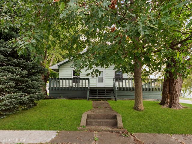 216 2nd Street SW, Melcher Dallas, IA 50163