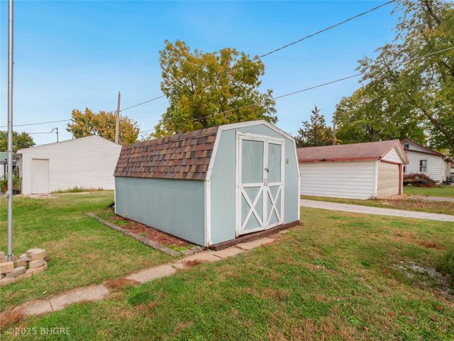 216 2nd Street SW, Melcher Dallas, IA 50163