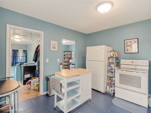 216 2nd Street SW, Melcher Dallas, IA 50163