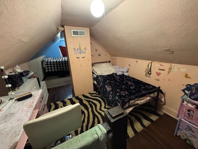 906 Avenue G, Sterling, IL 61081