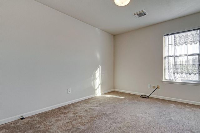 2642 Skyview Trace Court, Houston, TX 77047