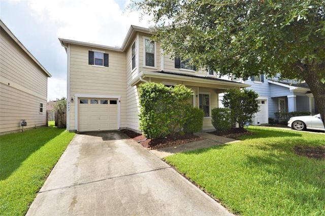 2642 Skyview Trace Court, Houston, TX 77047