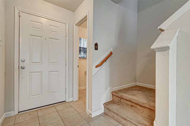 2642 Skyview Trace Court, Houston, TX 77047