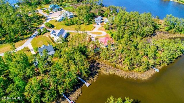 32 Quidley Cove, Oriental, NC 28571