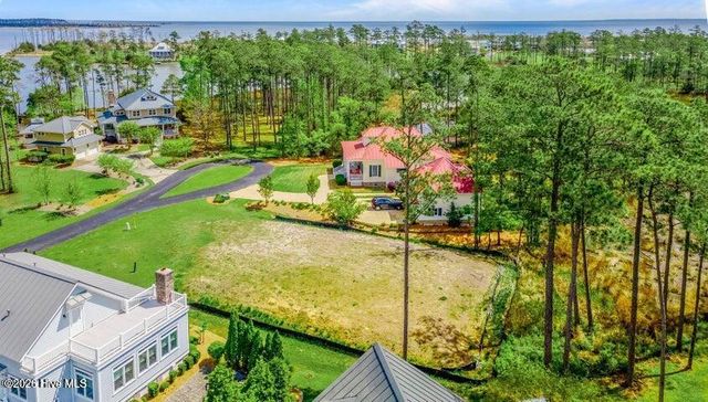 32 Quidley Cove, Oriental, NC 28571