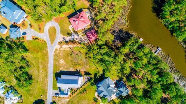32 Quidley Cove, Oriental, NC 28571