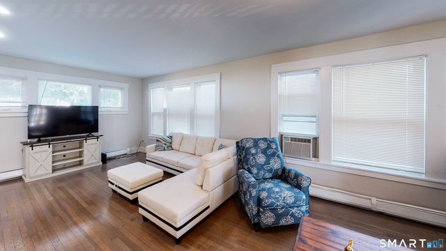 432 Norton Parkway, New Haven, CT 06511