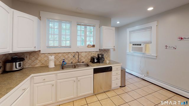 432 Norton Parkway, New Haven, CT 06511