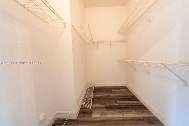 1006 Sunflower Cir, Weston, FL 33327