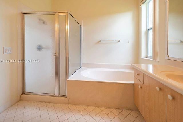 1006 Sunflower Cir, Weston, FL 33327
