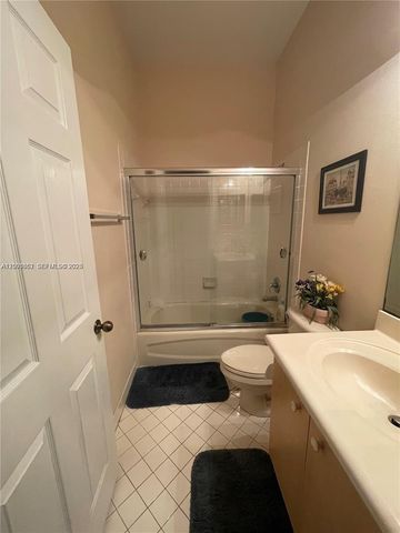 1006 Sunflower Cir, Weston, FL 33327