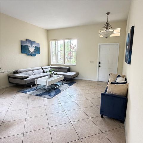 1006 Sunflower Cir, Weston, FL 33327