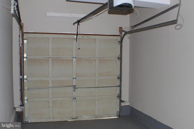 8 ESSEX LN, Ewing Twp, NJ 08628