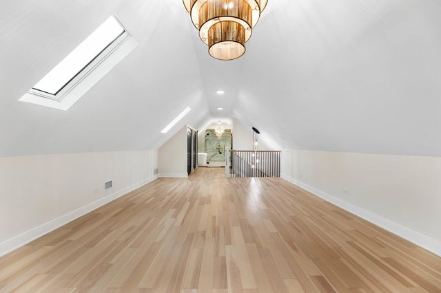 1212 W Fred Street, Whiting, IN 46394