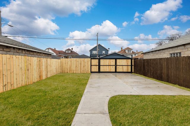 1212 W Fred Street, Whiting, IN 46394