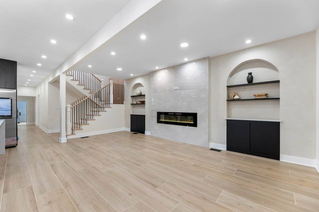 1212 W Fred Street, Whiting, IN 46394