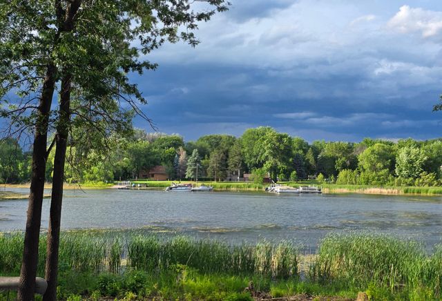 6668 Rustic Road SE, Prior Lake, MN 55372