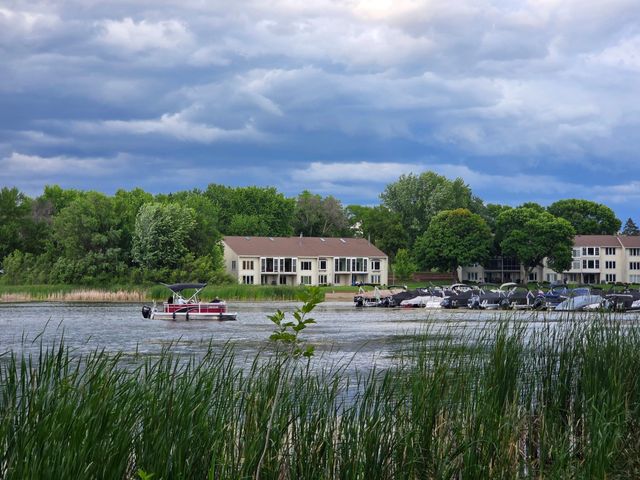 6668 Rustic Road SE, Prior Lake, MN 55372
