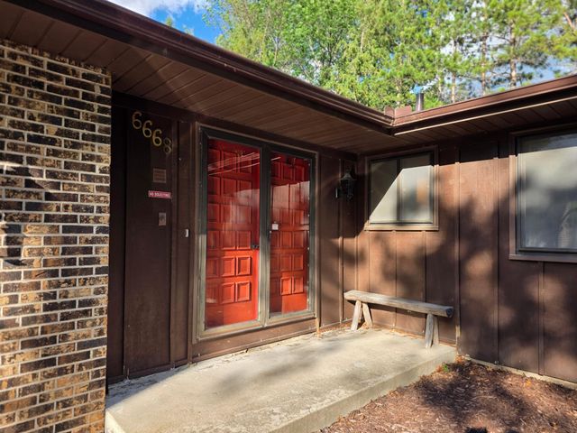 6668 Rustic Road SE, Prior Lake, MN 55372