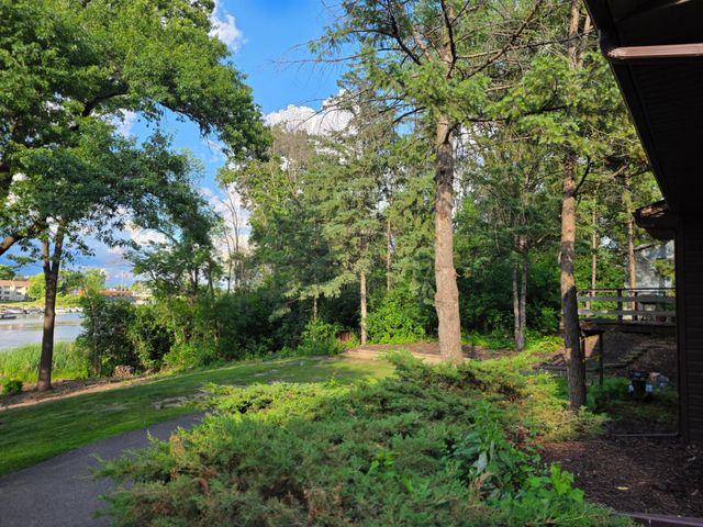 6668 Rustic Road SE, Prior Lake, MN 55372