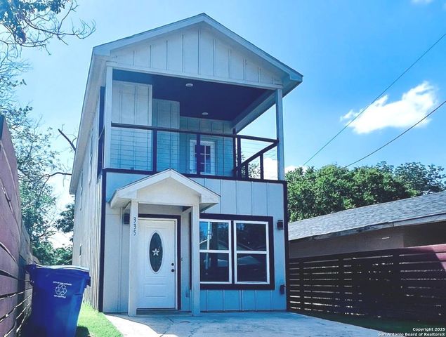 335 S San Eduardo, San Antonio, TX 78237