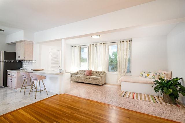 10081 W Bay Harbor Dr 4, Bay Harbor Islands, FL 33154