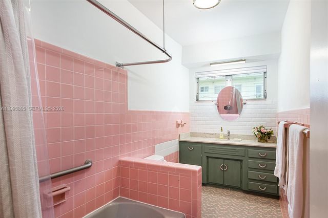 10081 W Bay Harbor Dr 4, Bay Harbor Islands, FL 33154