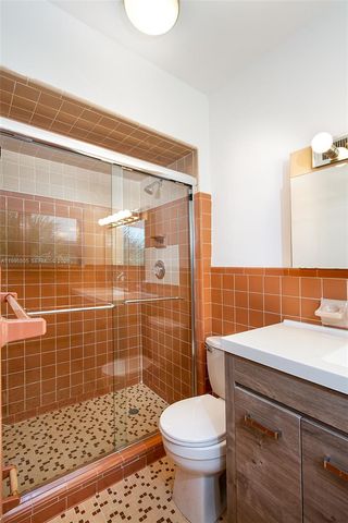 10081 W Bay Harbor Dr 4, Bay Harbor Islands, FL 33154