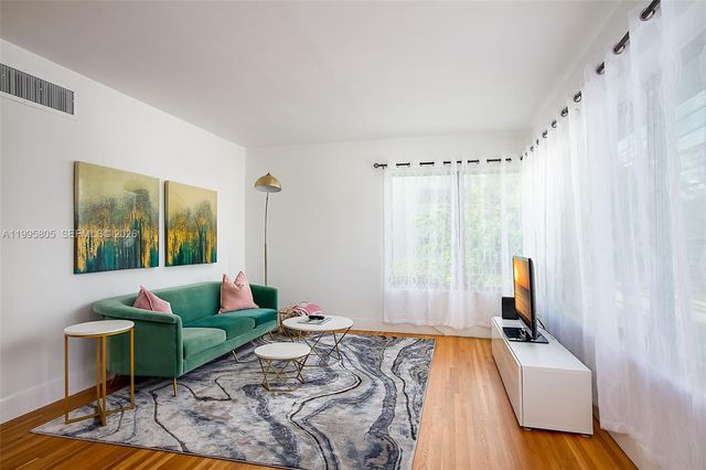 10081 W Bay Harbor Dr 4, Bay Harbor Islands, FL 33154